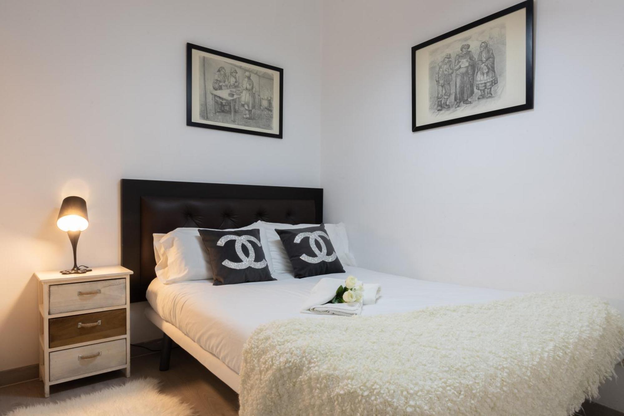 Apartamentos Day Madrid Gran Via Centro Sol Malasana ภายนอก รูปภาพ