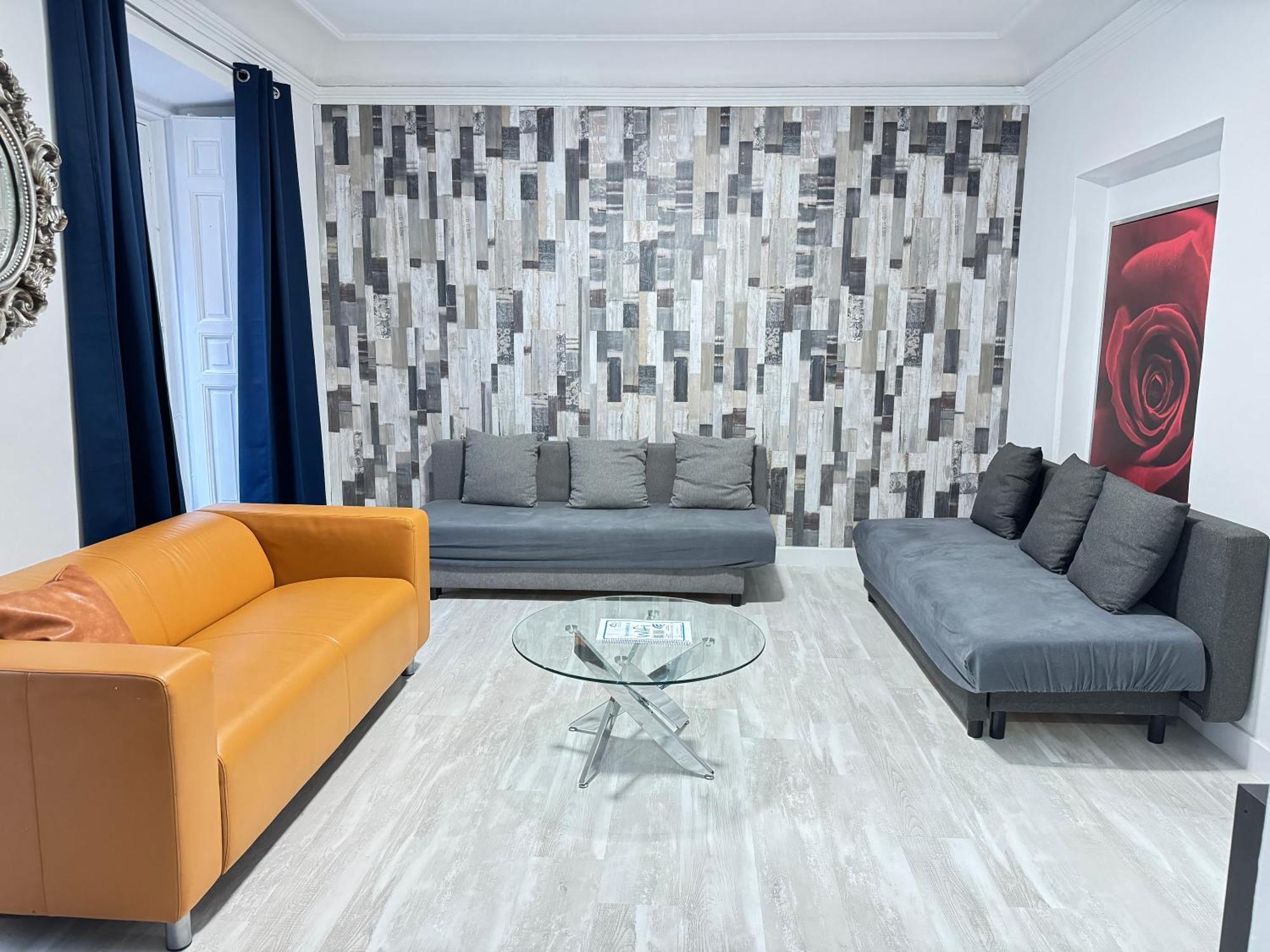 Apartamentos Day Madrid Gran Via Centro Sol Malasana ภายนอก รูปภาพ