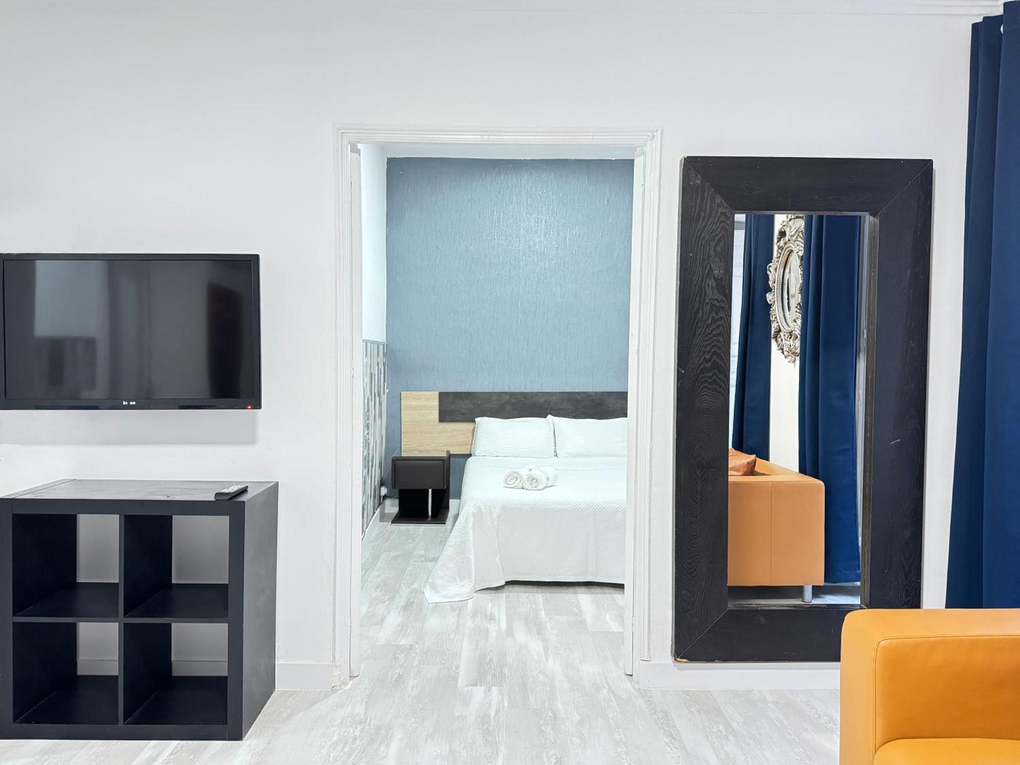 Apartamentos Day Madrid Gran Via Centro Sol Malasana ภายนอก รูปภาพ
