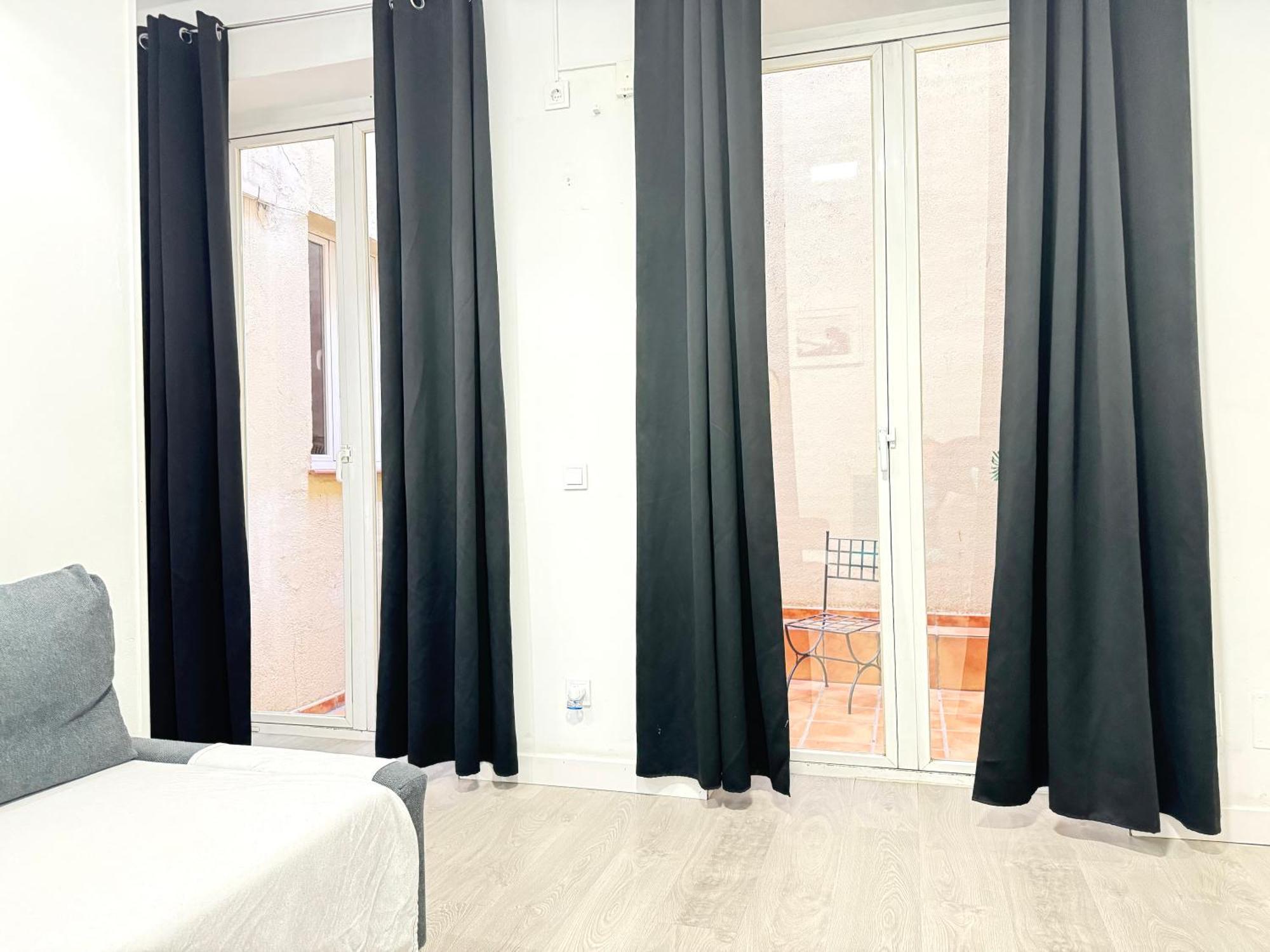 Apartamentos Day Madrid Gran Via Centro Sol Malasana ภายนอก รูปภาพ