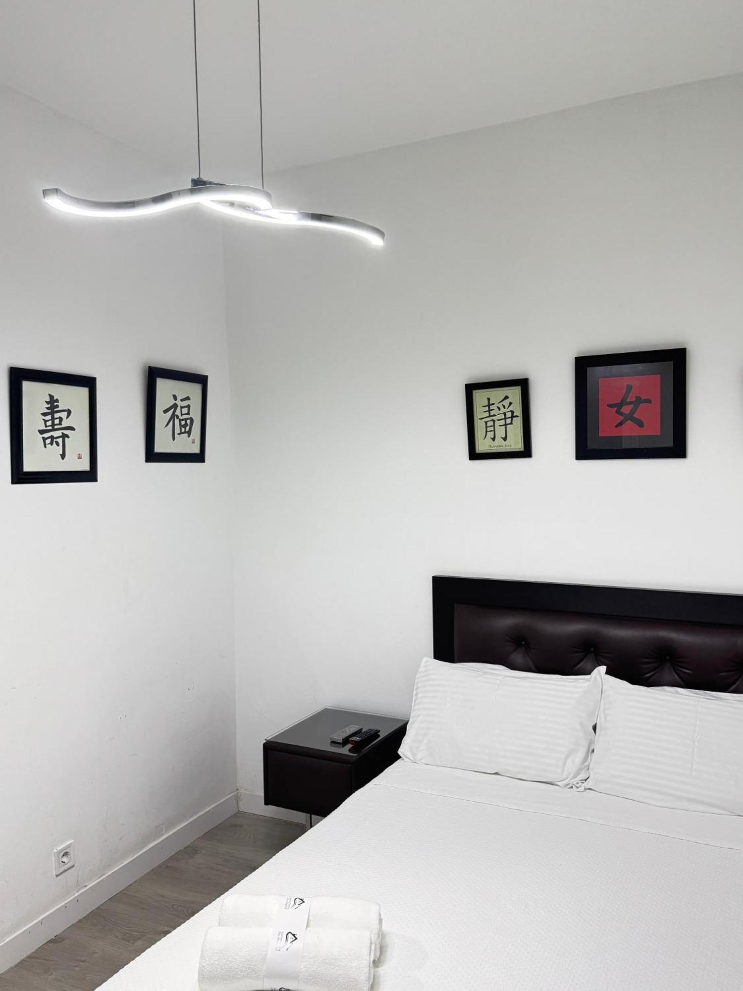Apartamentos Day Madrid Gran Via Centro Sol Malasana ภายนอก รูปภาพ
